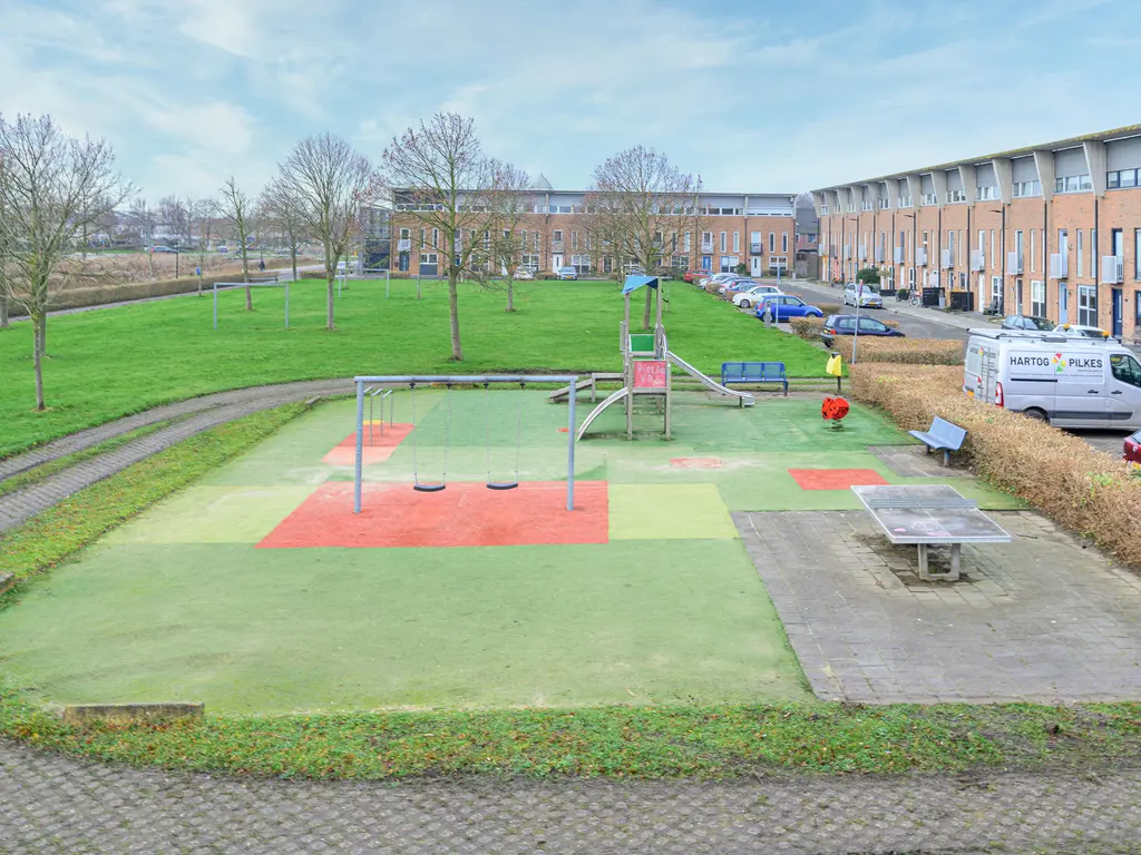 Aagje Dekentuin 28, HEERHUGOWAARD