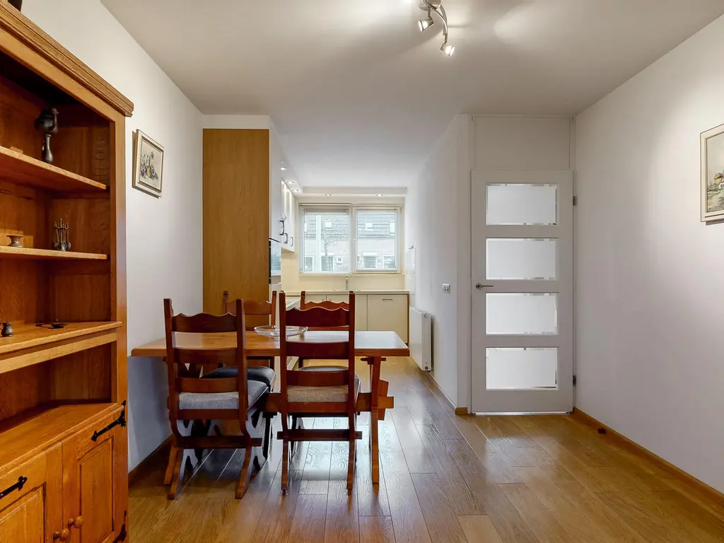 Mastbos 143, HOOFDDORP