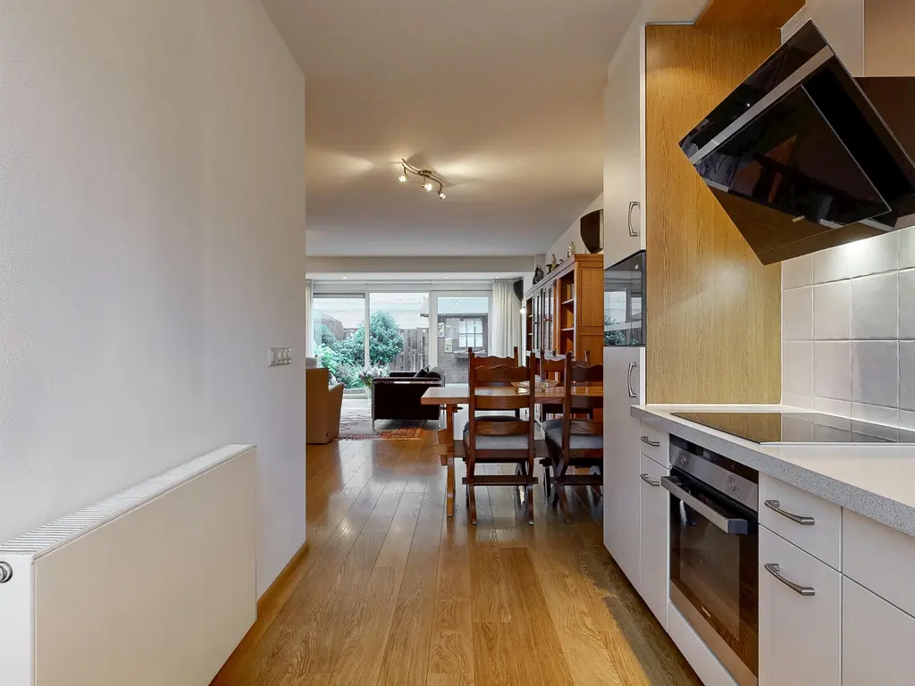 Mastbos 143, HOOFDDORP