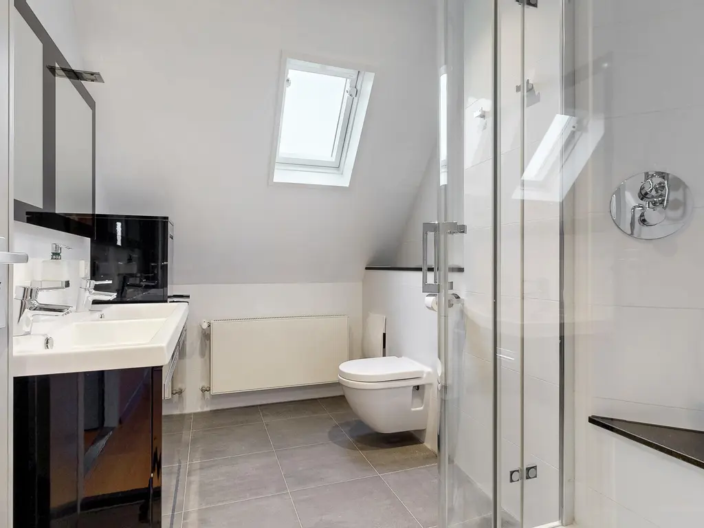 Mastbos 143, HOOFDDORP