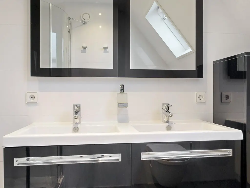 Mastbos 143, HOOFDDORP