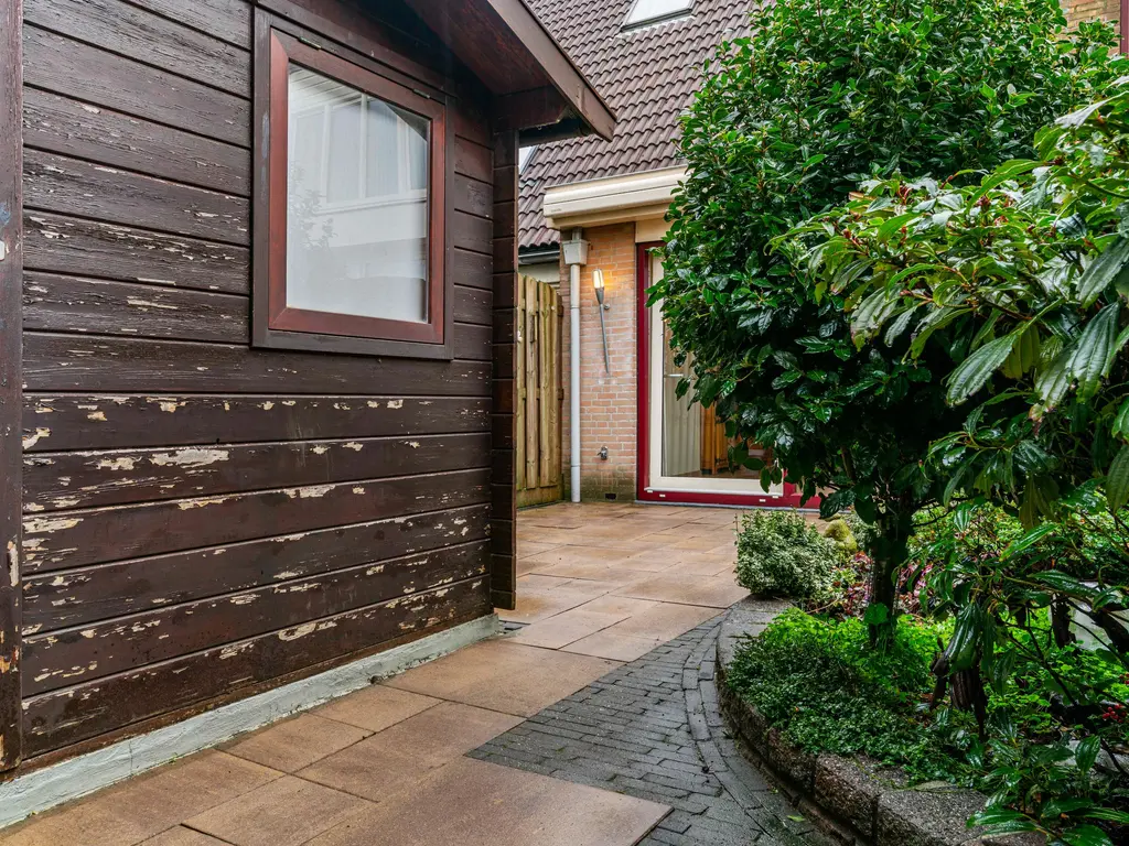 Mastbos 143, HOOFDDORP