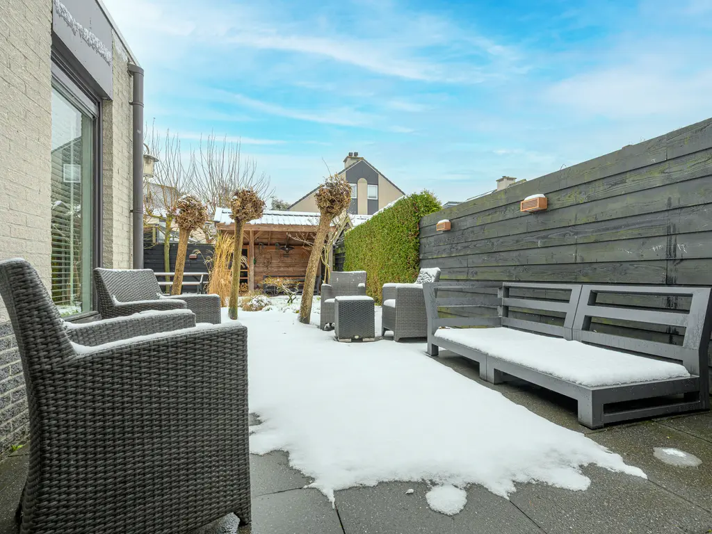 Zwarte Dolfijn 27, HEERHUGOWAARD