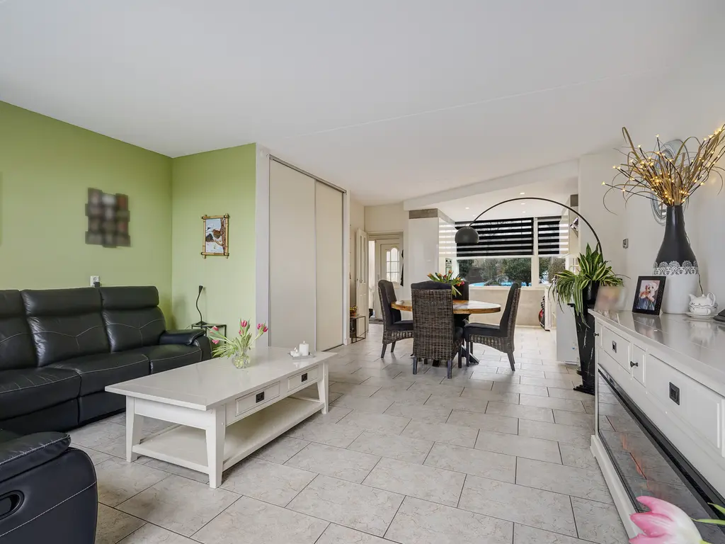 President van Heelstraat 13, HOEK VAN HOLLAND