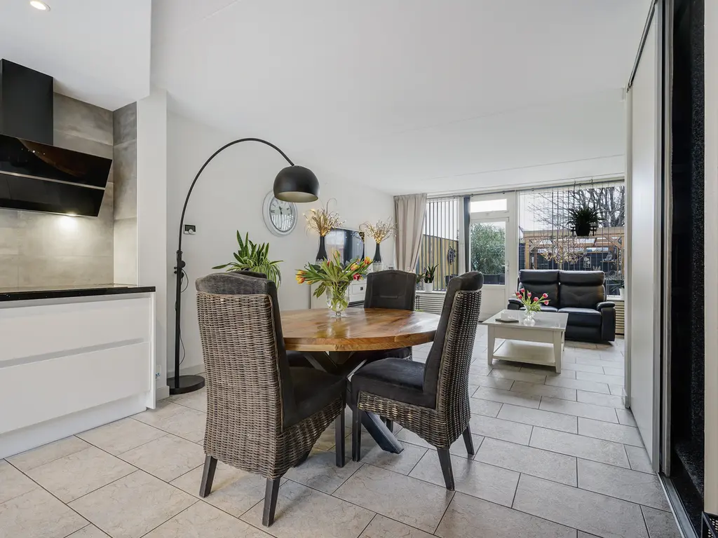 President van Heelstraat 13, HOEK VAN HOLLAND