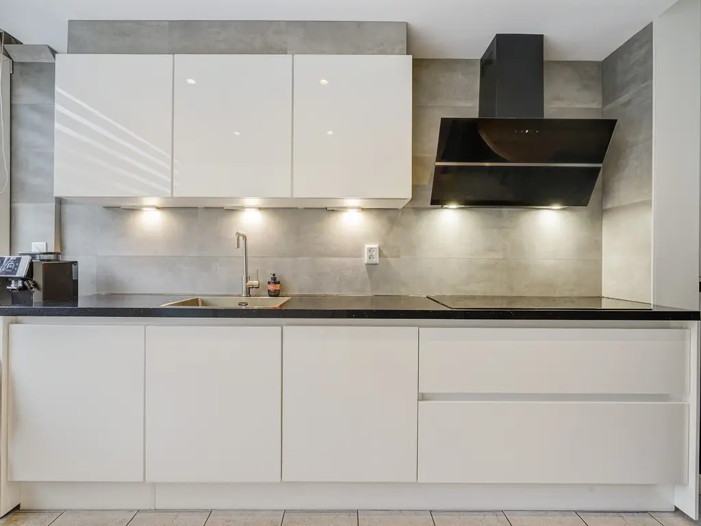 President van Heelstraat 13, HOEK VAN HOLLAND