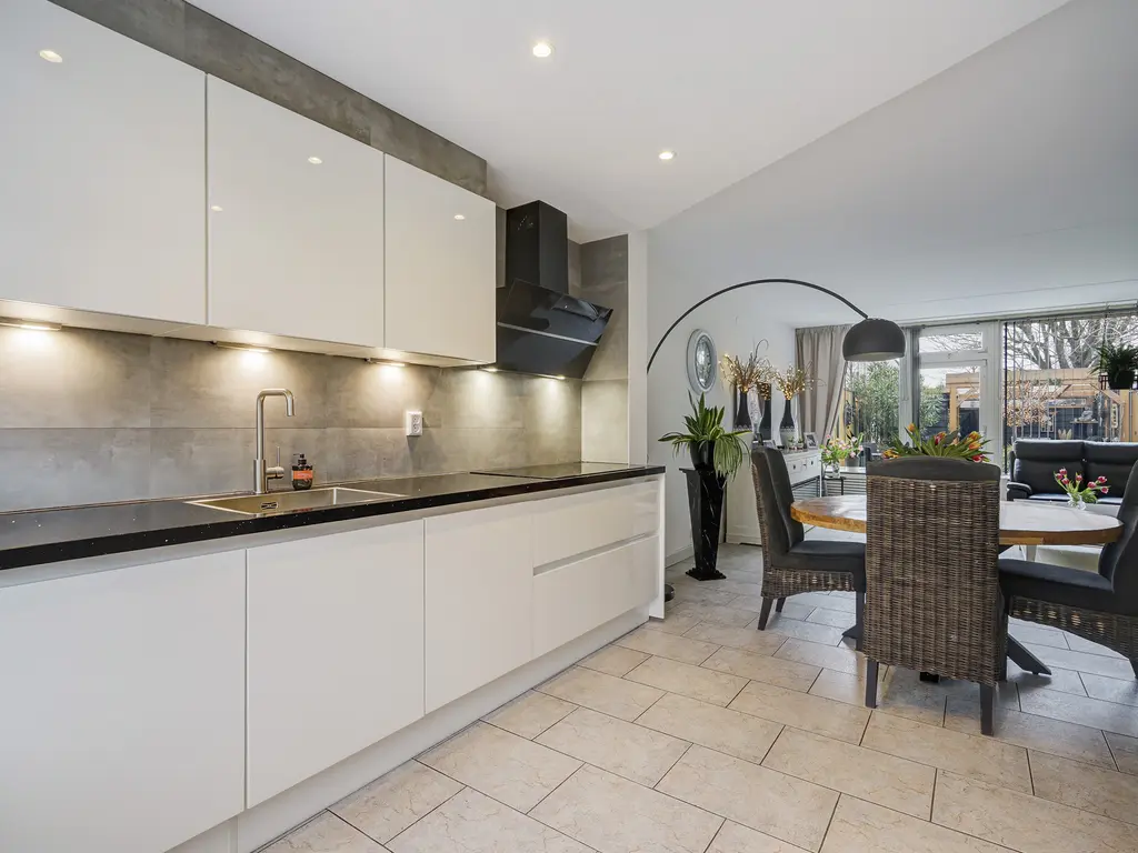 President van Heelstraat 13, HOEK VAN HOLLAND