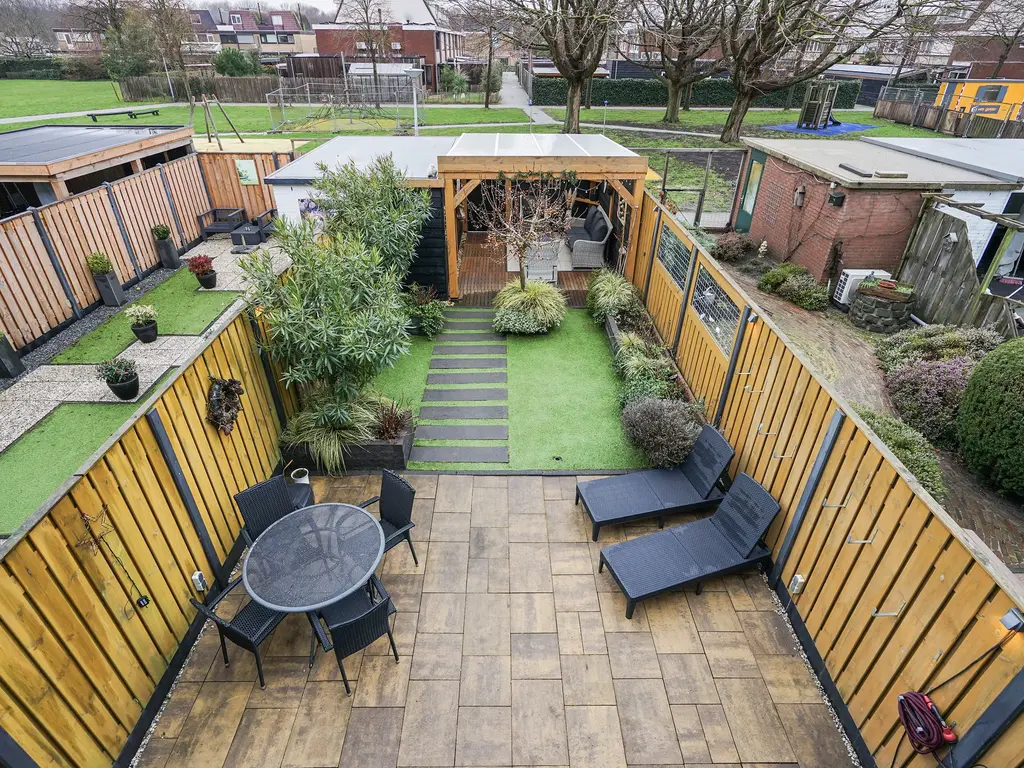 President van Heelstraat 13, HOEK VAN HOLLAND