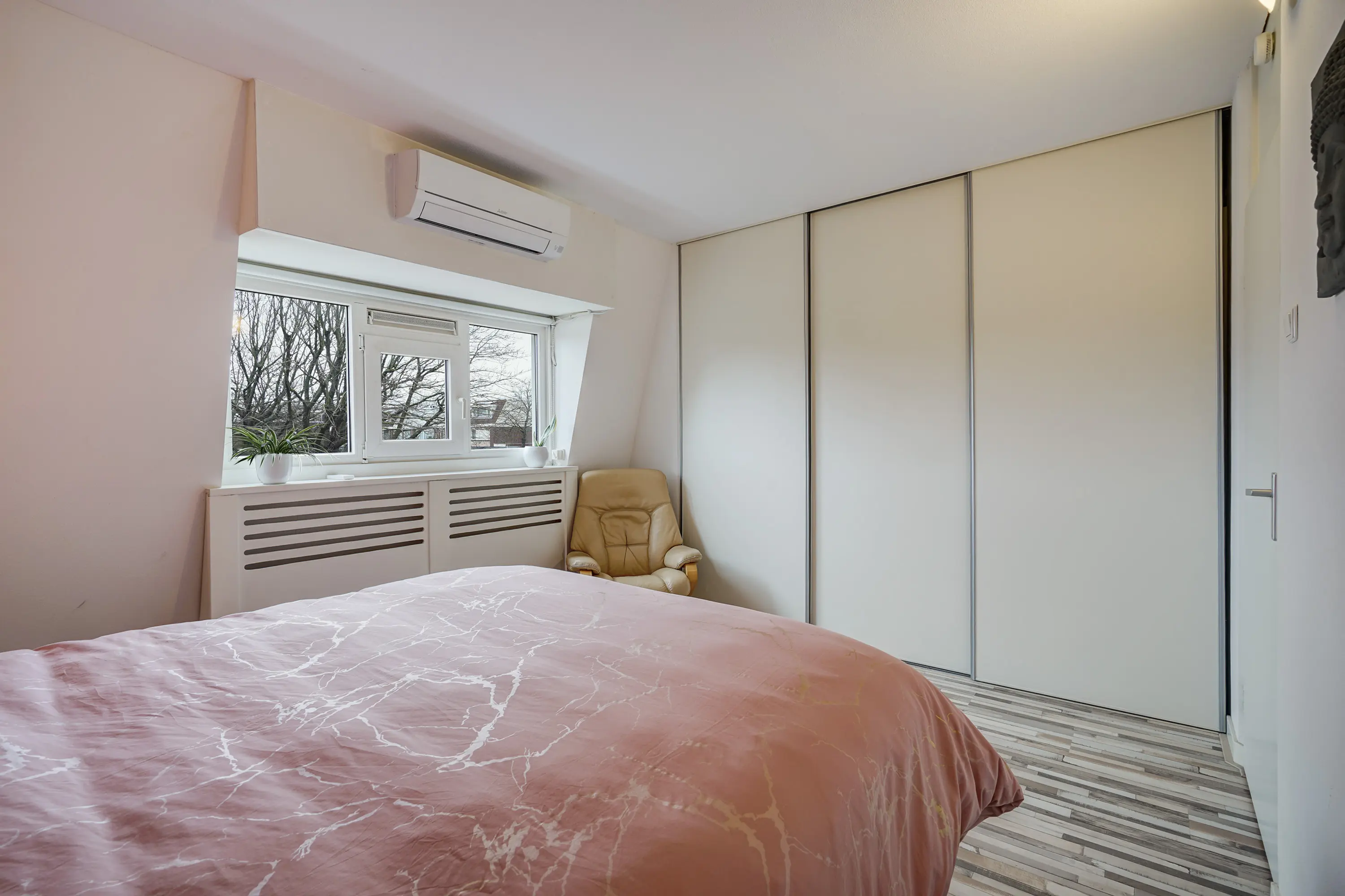 President van Heelstraat 13