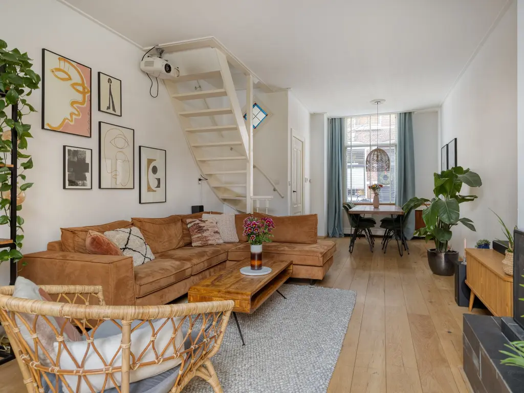 Rijndijkstraat 102, Leiden