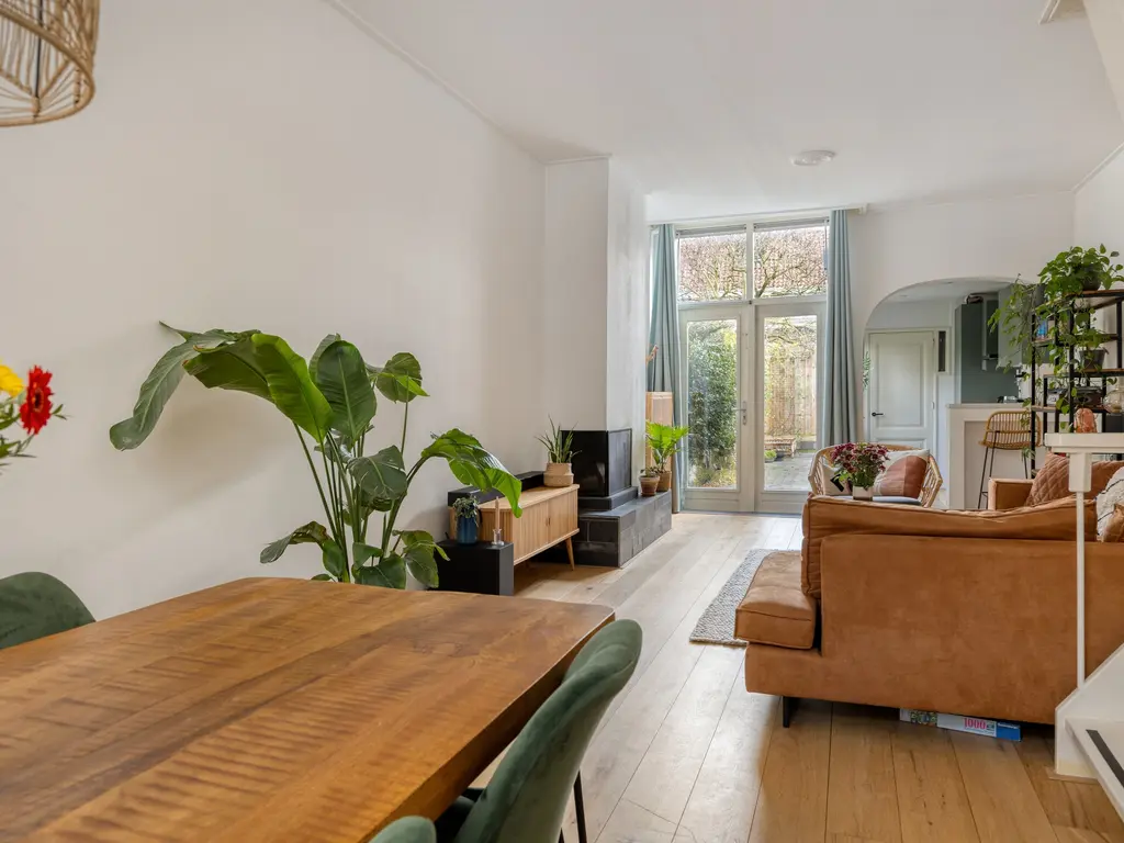 Rijndijkstraat 102, Leiden