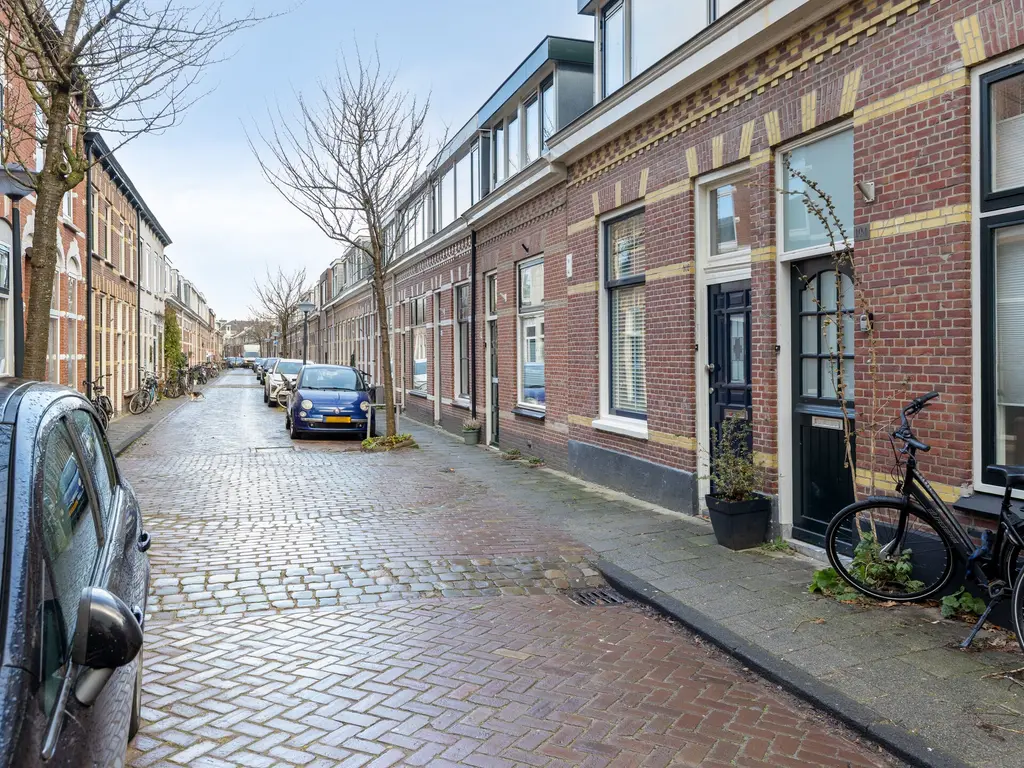 Rijndijkstraat 102, Leiden