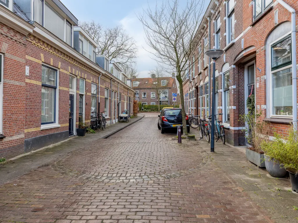 Rijndijkstraat 102, Leiden