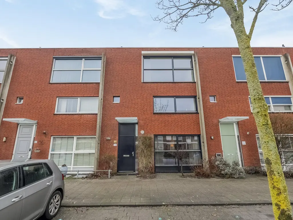 Zalmwater 79, BARENDRECHT