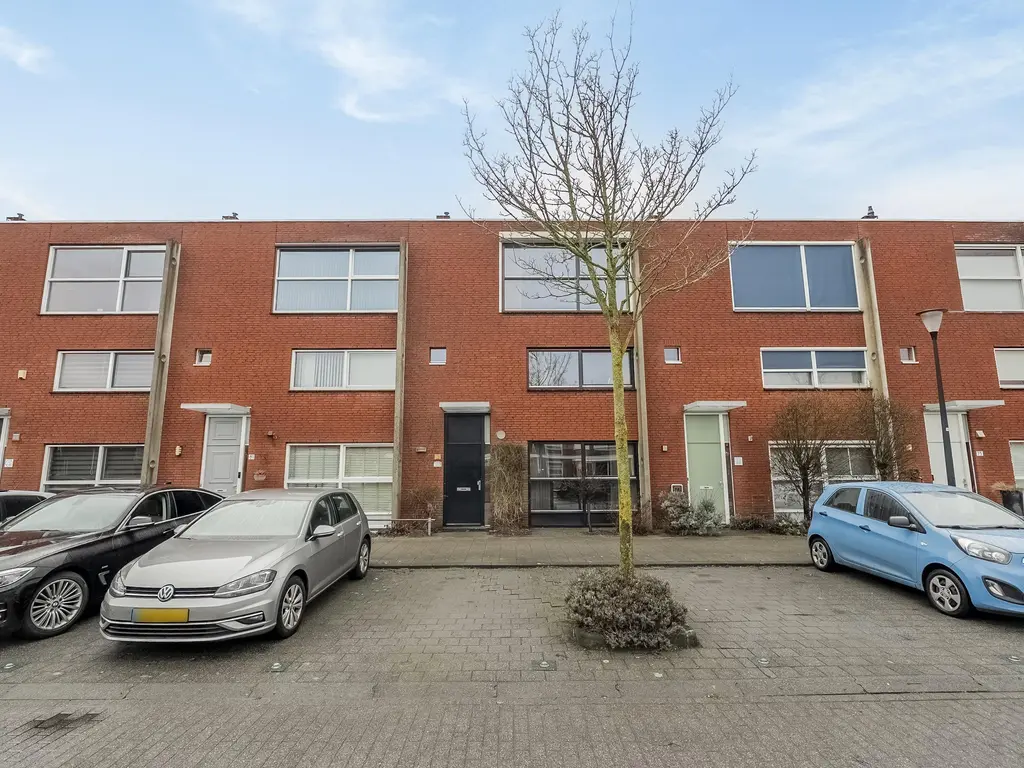Zalmwater 79, BARENDRECHT