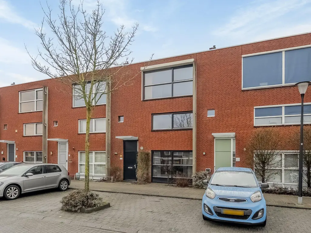 Zalmwater 79, BARENDRECHT