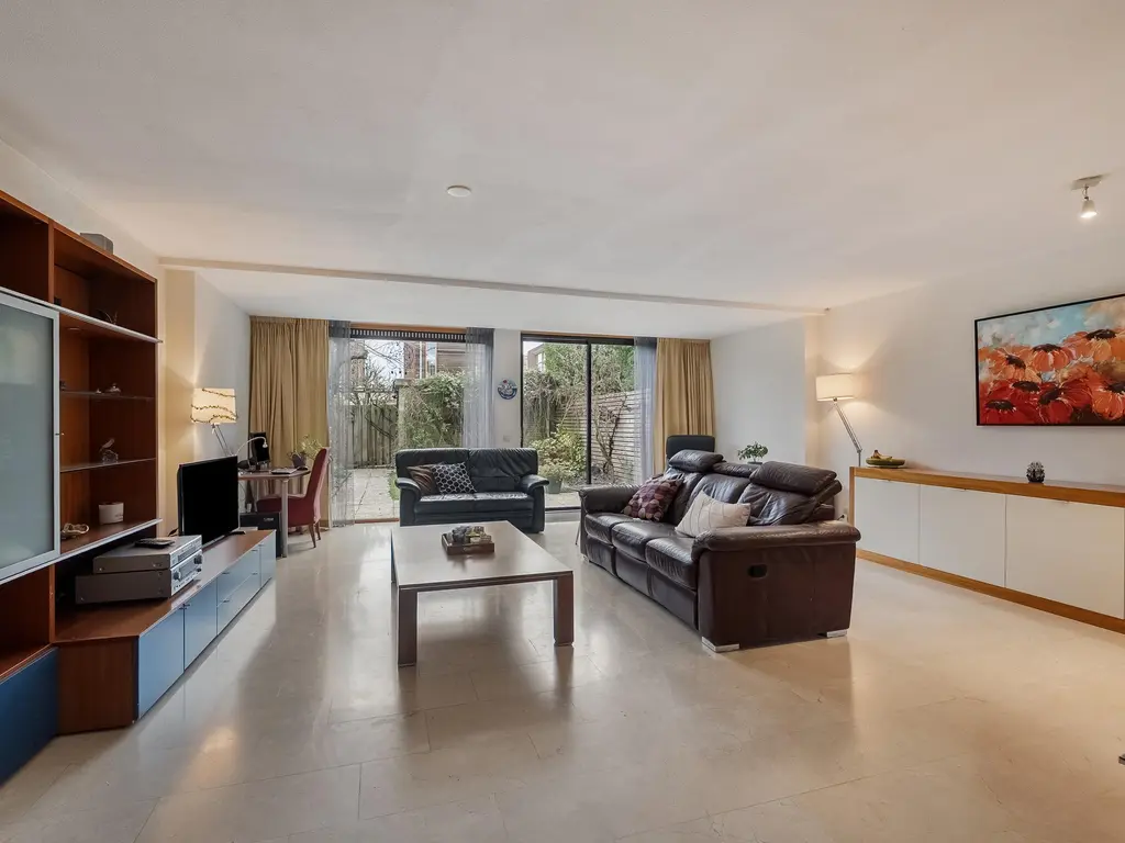 Zalmwater 79, BARENDRECHT