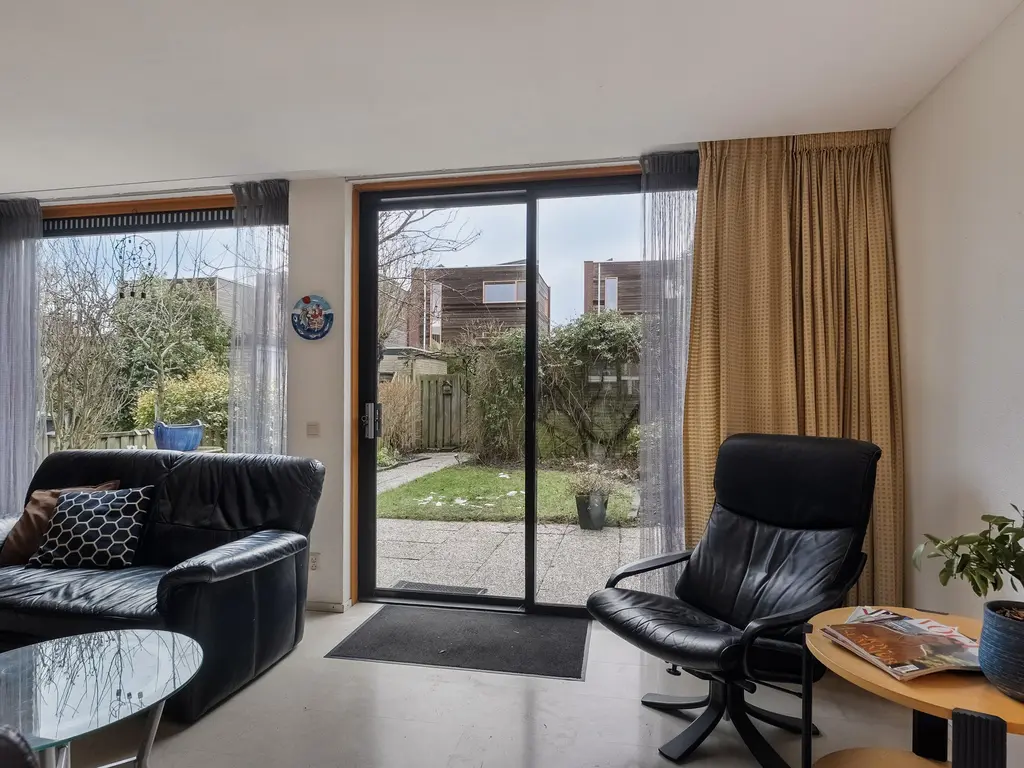 Zalmwater 79, BARENDRECHT