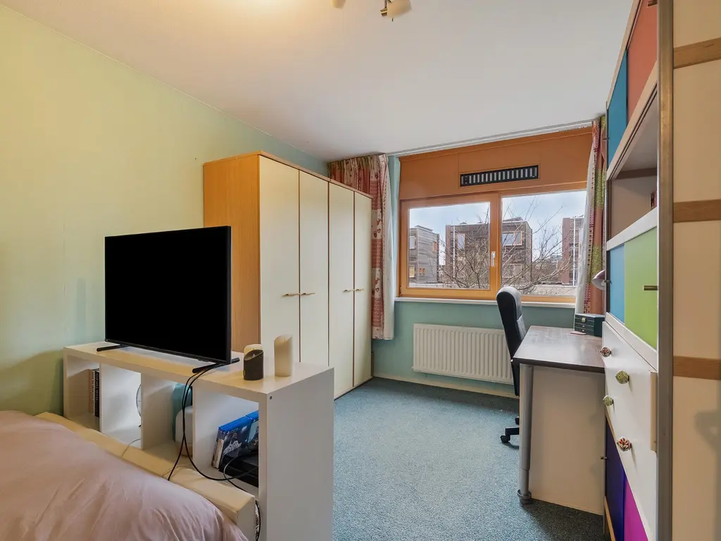 Zalmwater 79, BARENDRECHT