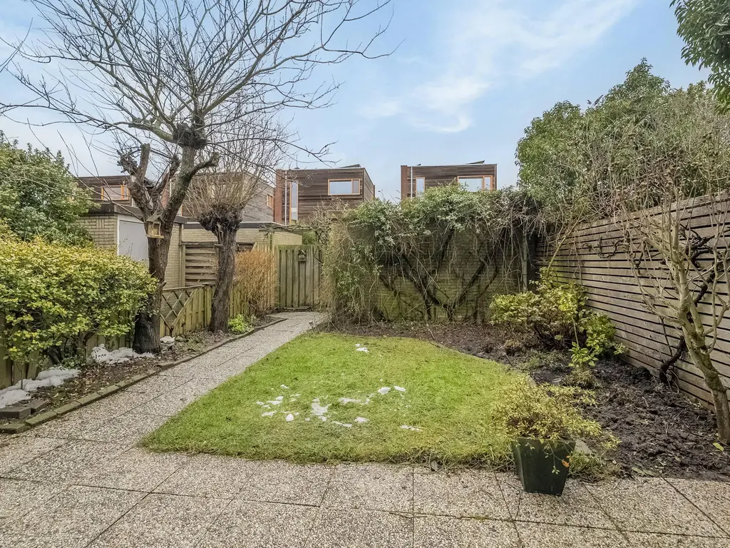 Zalmwater 79, BARENDRECHT