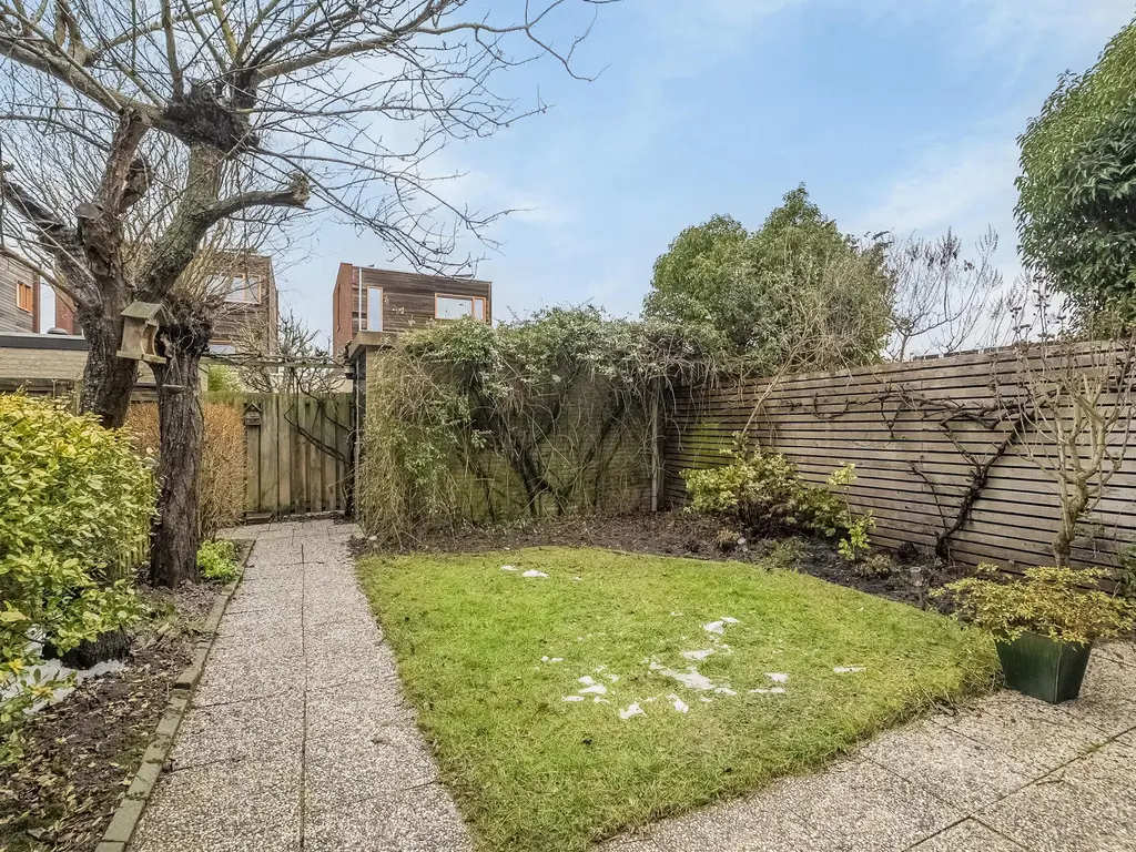 Zalmwater 79, BARENDRECHT