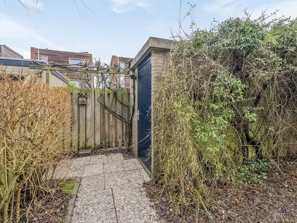 Zalmwater 79, BARENDRECHT