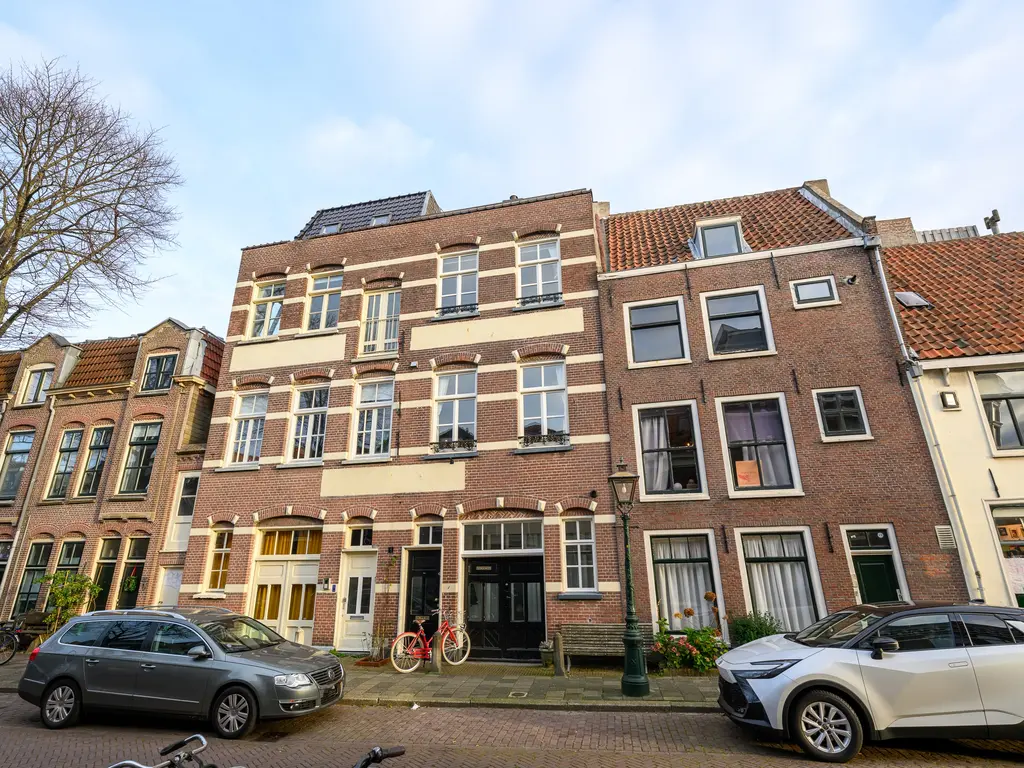 Uiterstegracht 1H, Leiden