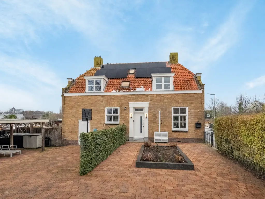 Charloisse Lagedijk 511, ROTTERDAM