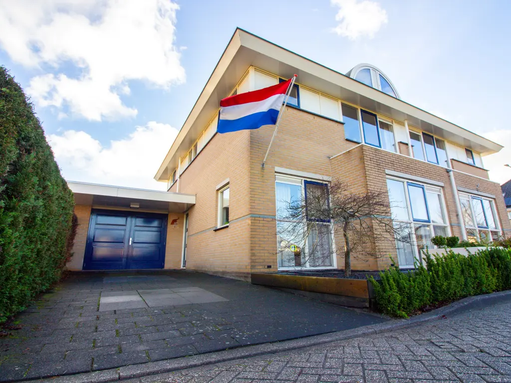 Diamantplein 2, HOORN