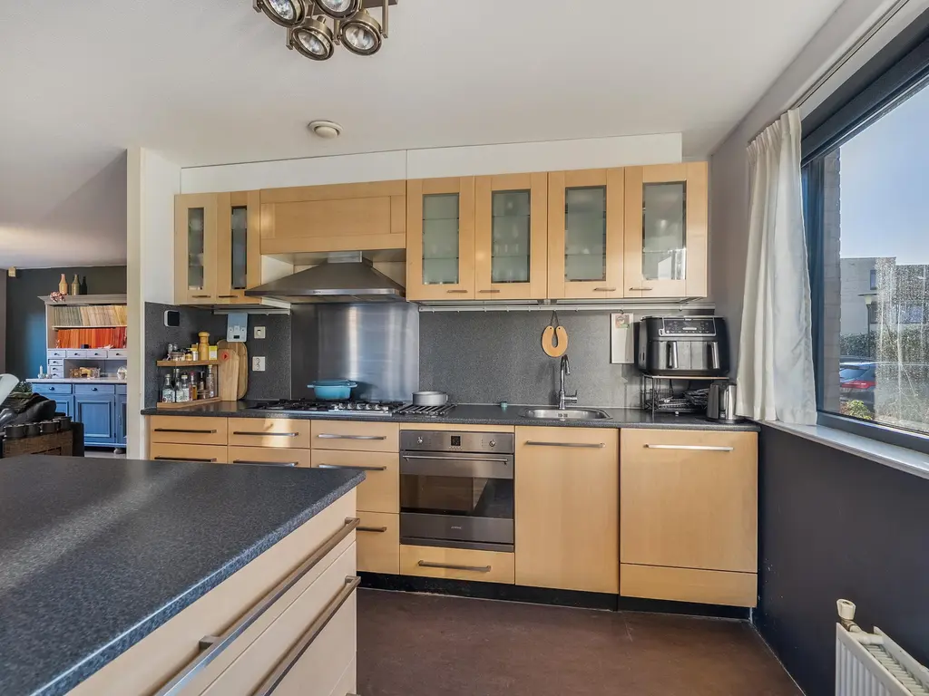 Leeuwenburg 147, BARENDRECHT