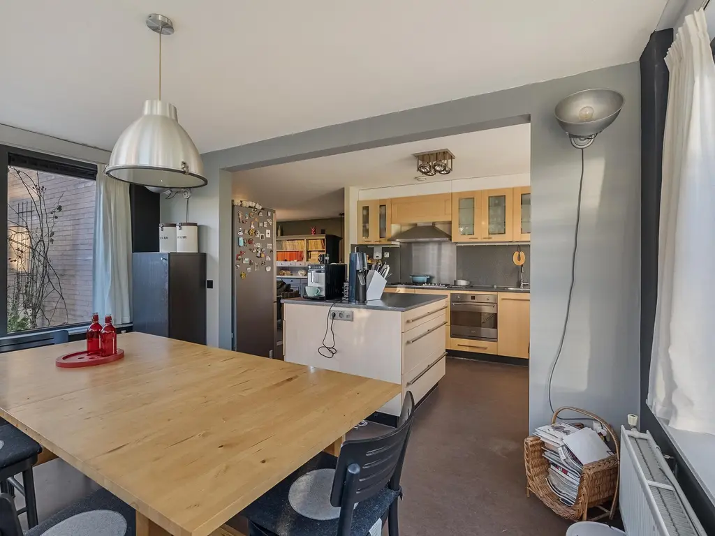 Leeuwenburg 147, BARENDRECHT