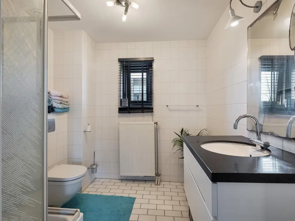 Leeuwenburg 147, BARENDRECHT