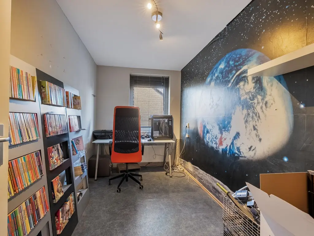 Leeuwenburg 147, BARENDRECHT