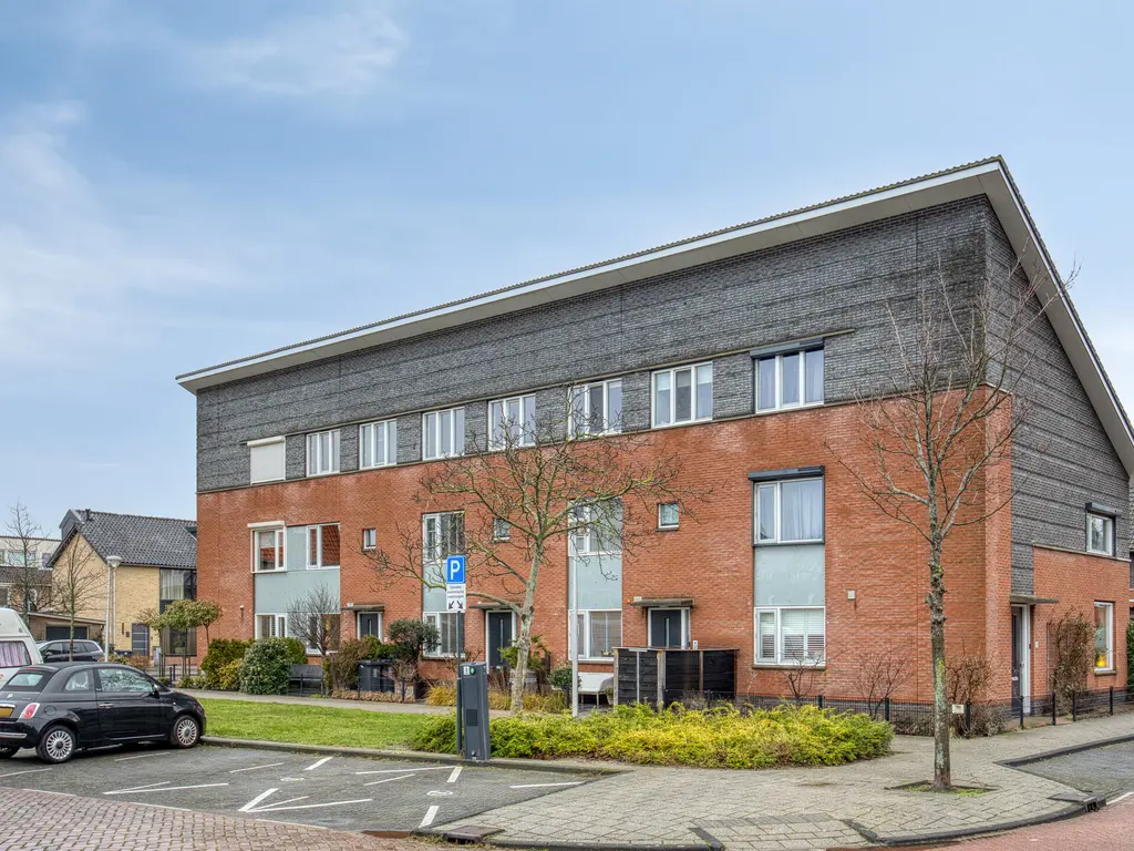 Catharina van Heenvlietstraat 8, NAALDWIJK