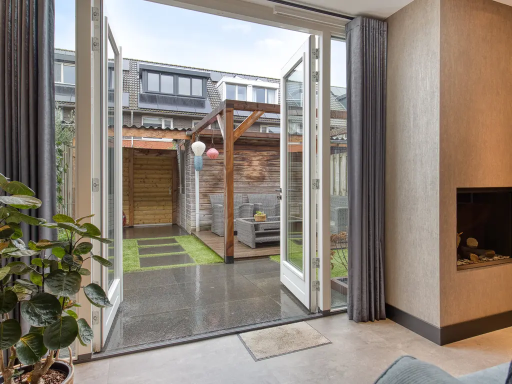 Catharina van Heenvlietstraat 8, NAALDWIJK