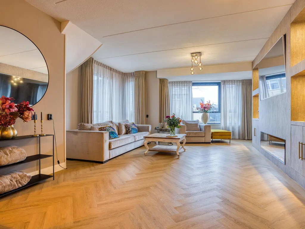 Optimist 10, MEDEMBLIK