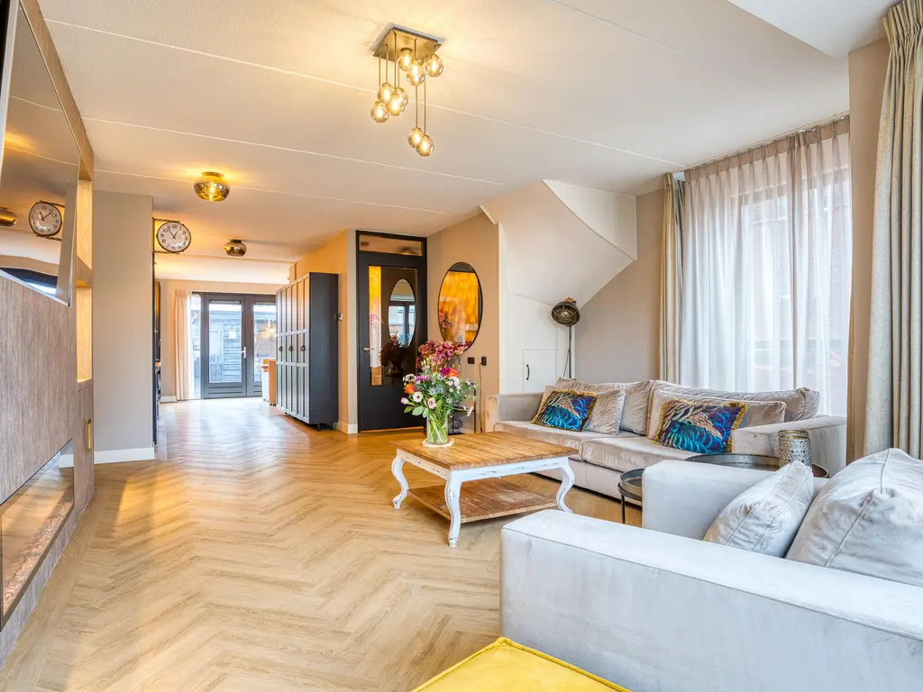 Optimist 10, MEDEMBLIK