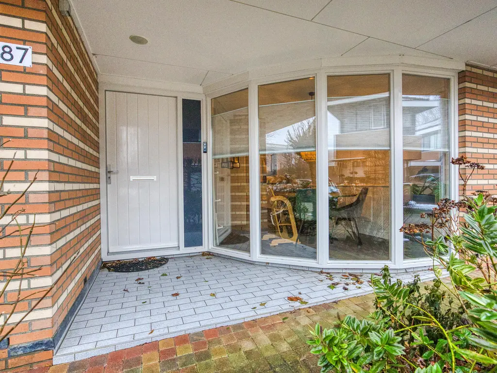 Robert Stolzhof 187, HOORN