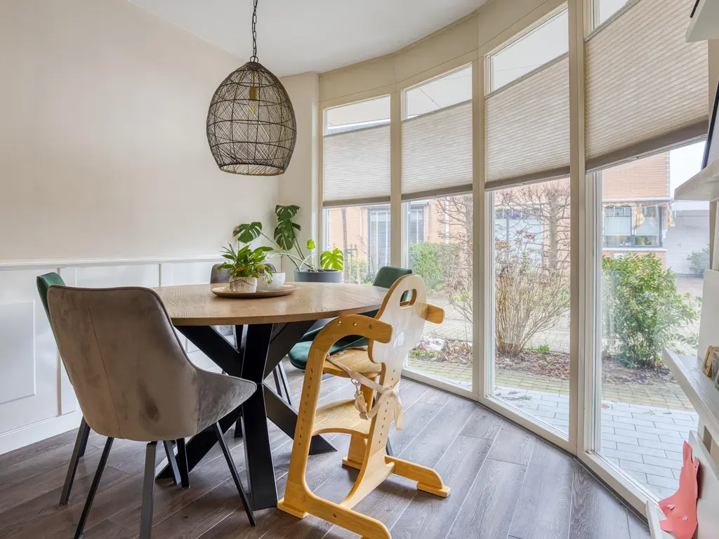 Robert Stolzhof 187, HOORN