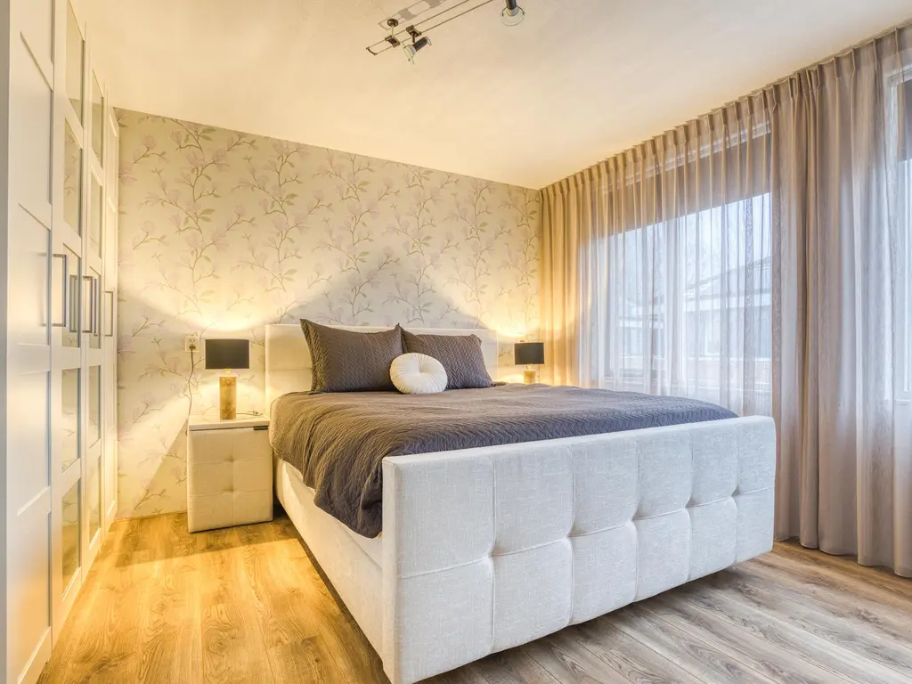 Robert Stolzhof 187, HOORN