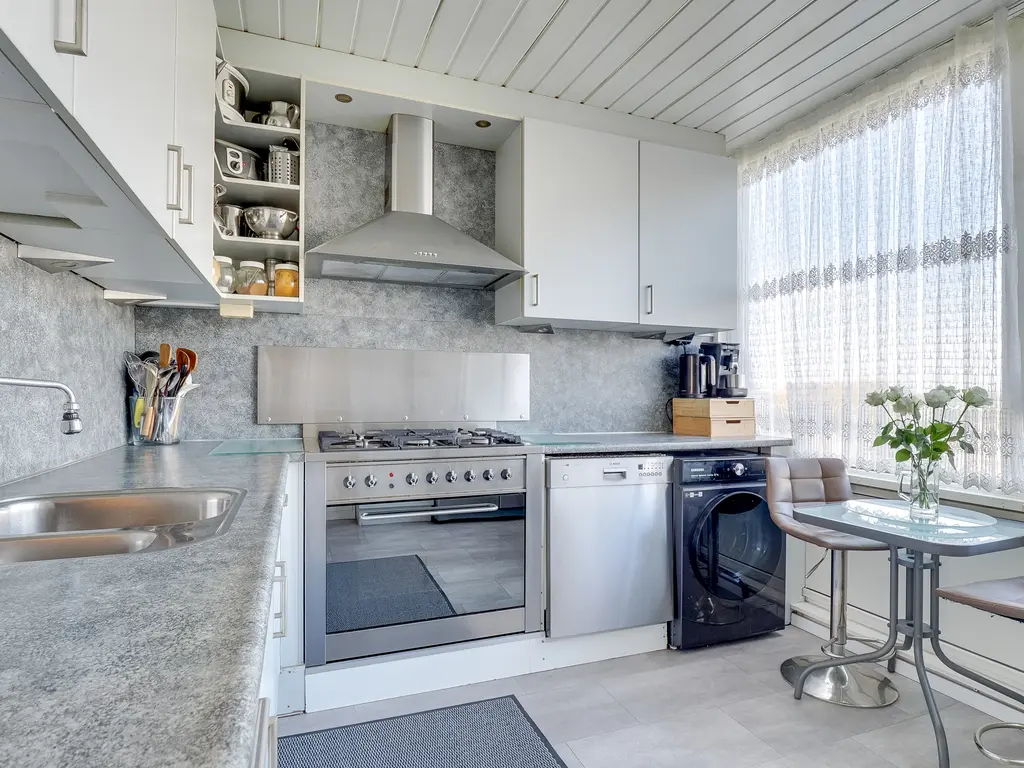 Jaap Edendreef 30, UTRECHT