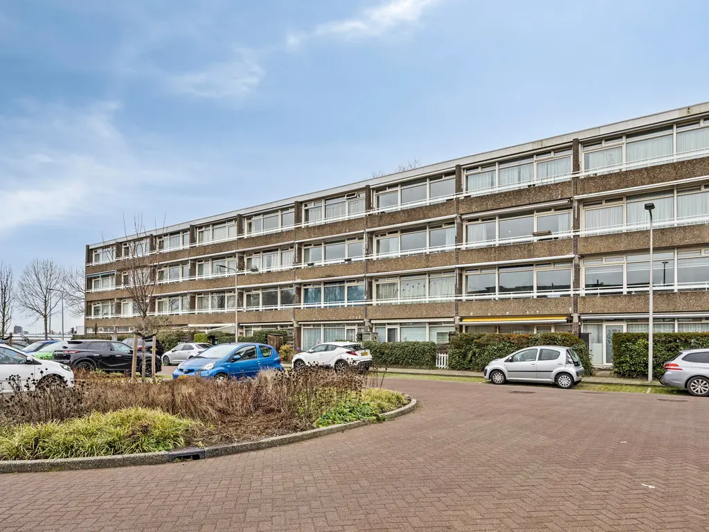 Burgemeester Wapstraat 76, Zoeterwoude