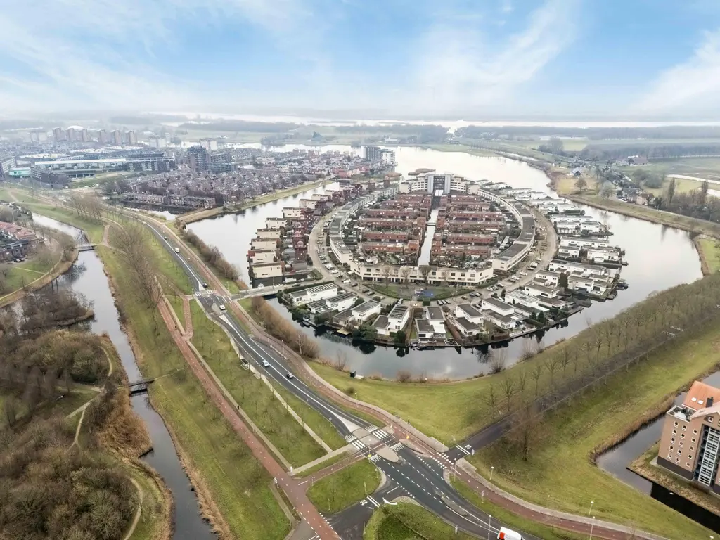 Rottumeroog 2, BARENDRECHT