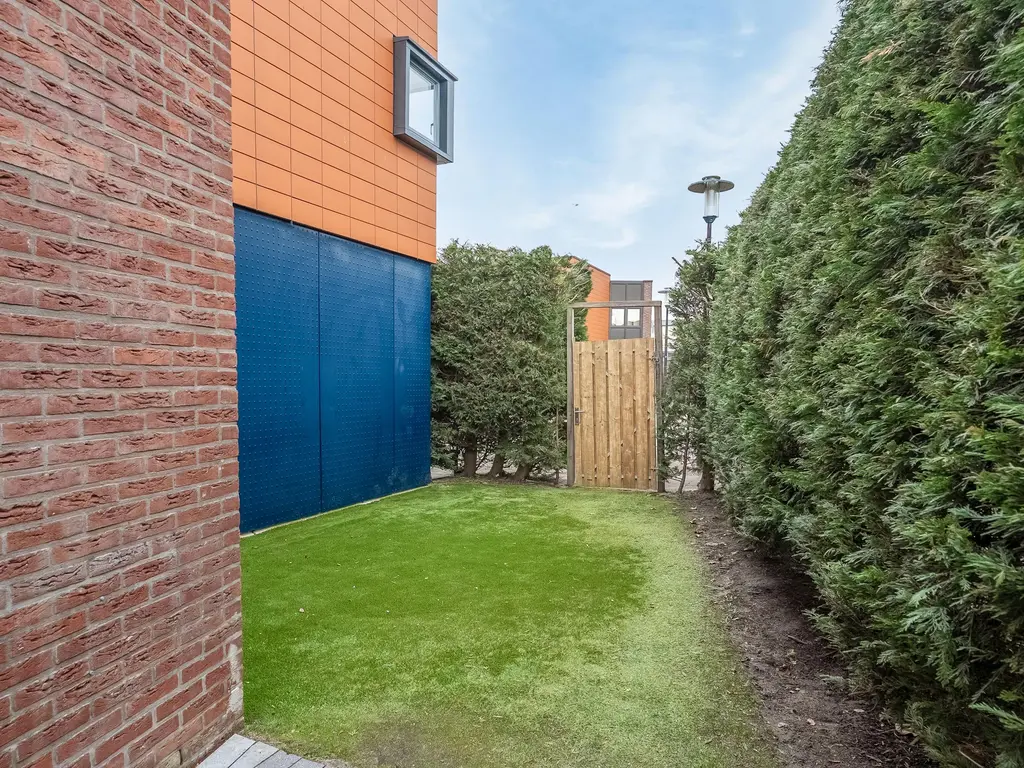 Rottumeroog 2, BARENDRECHT