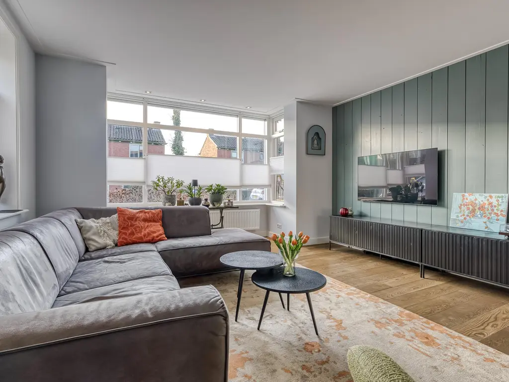 Julianastraat 29, HOOGKARSPEL