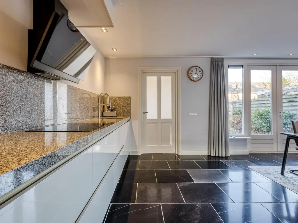 Julianastraat 29, HOOGKARSPEL