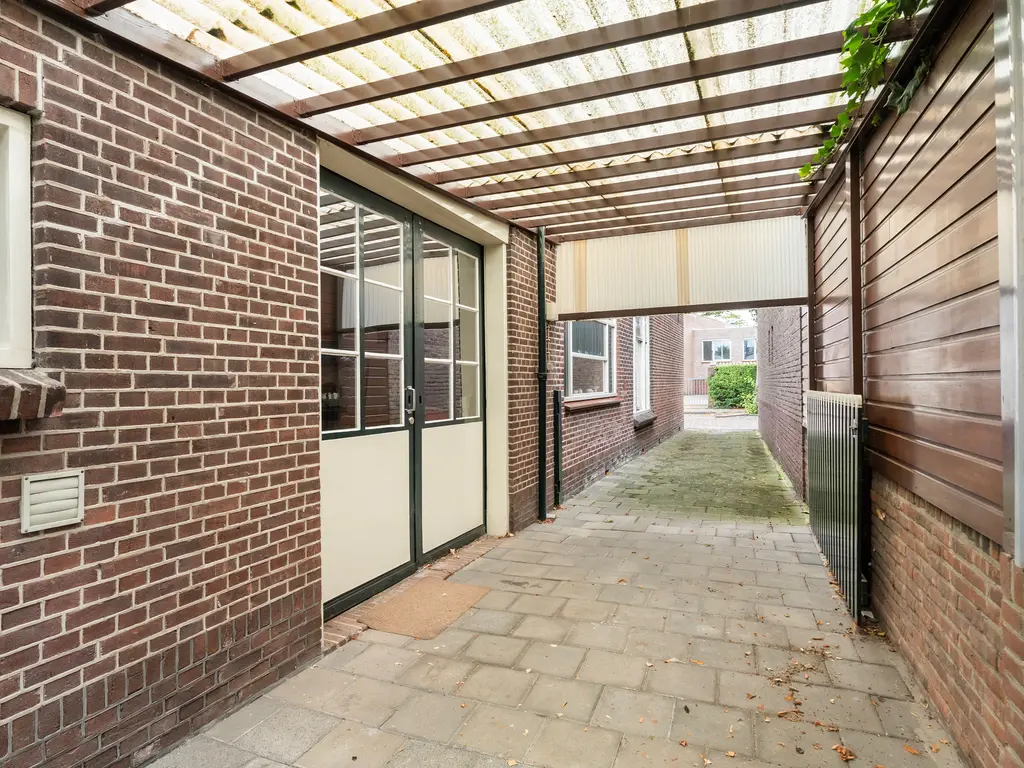 Noordeinde 11, Rijnsburg