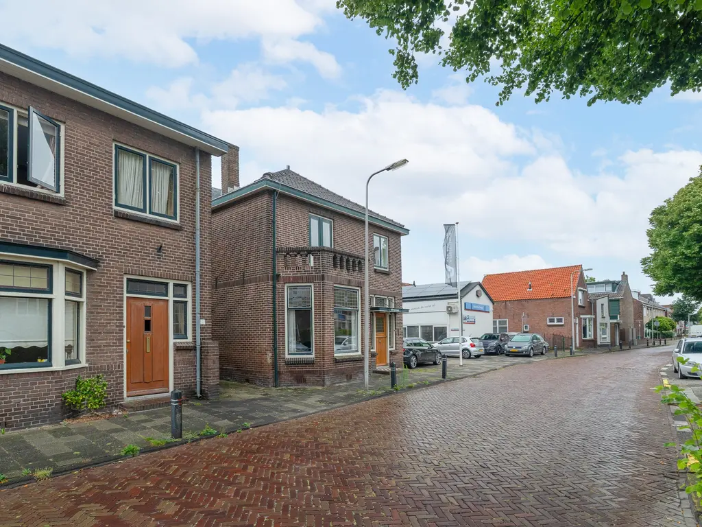 Noordeinde 11, Rijnsburg