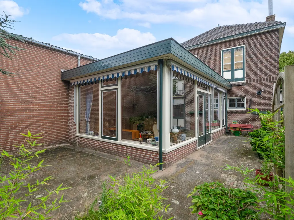 Noordeinde 11, Rijnsburg