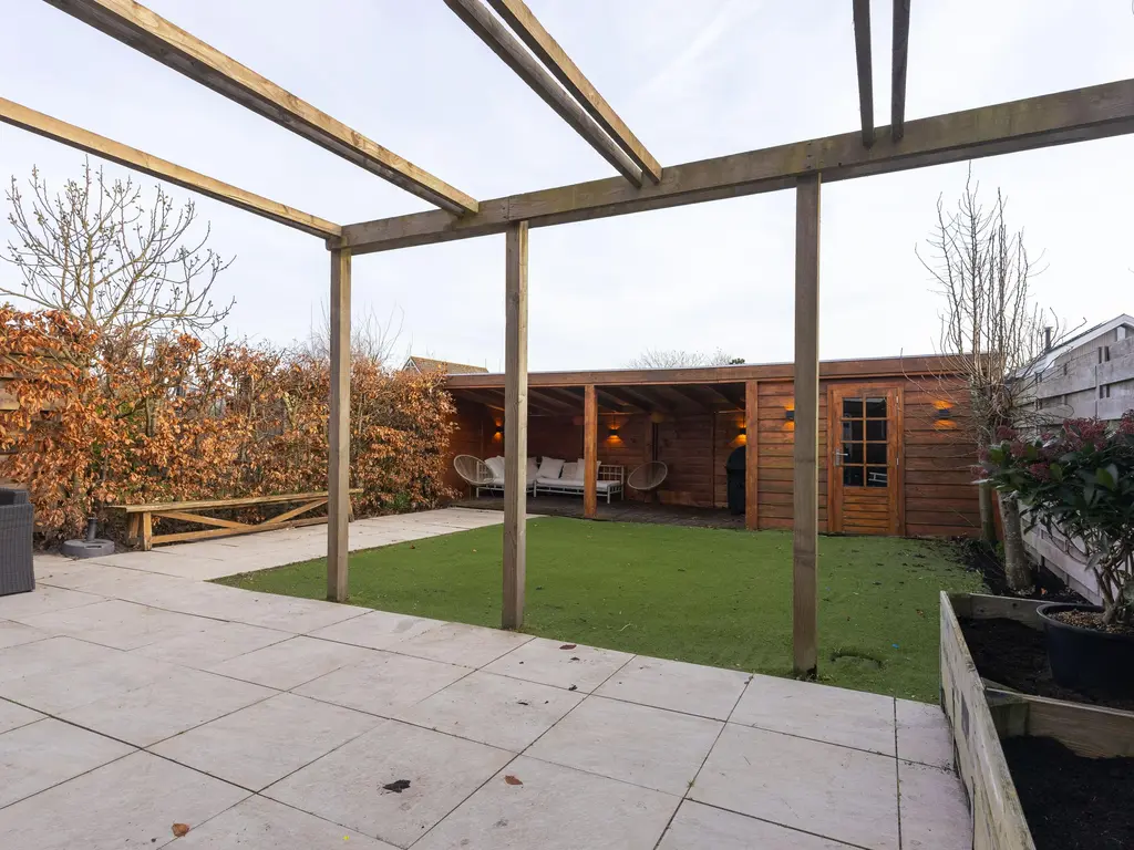 Jan Doustraat 34, ZWAAG